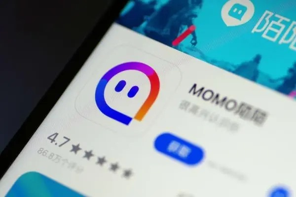 陌陌与soul的区别是什么，里面是不是很有多机器人，被坑过吗？